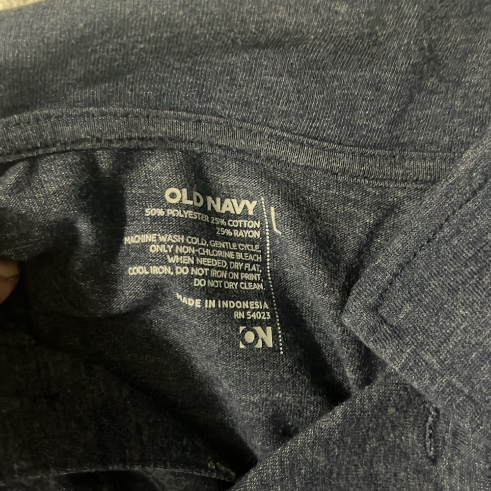 Old Navy - Picture 2 of 4